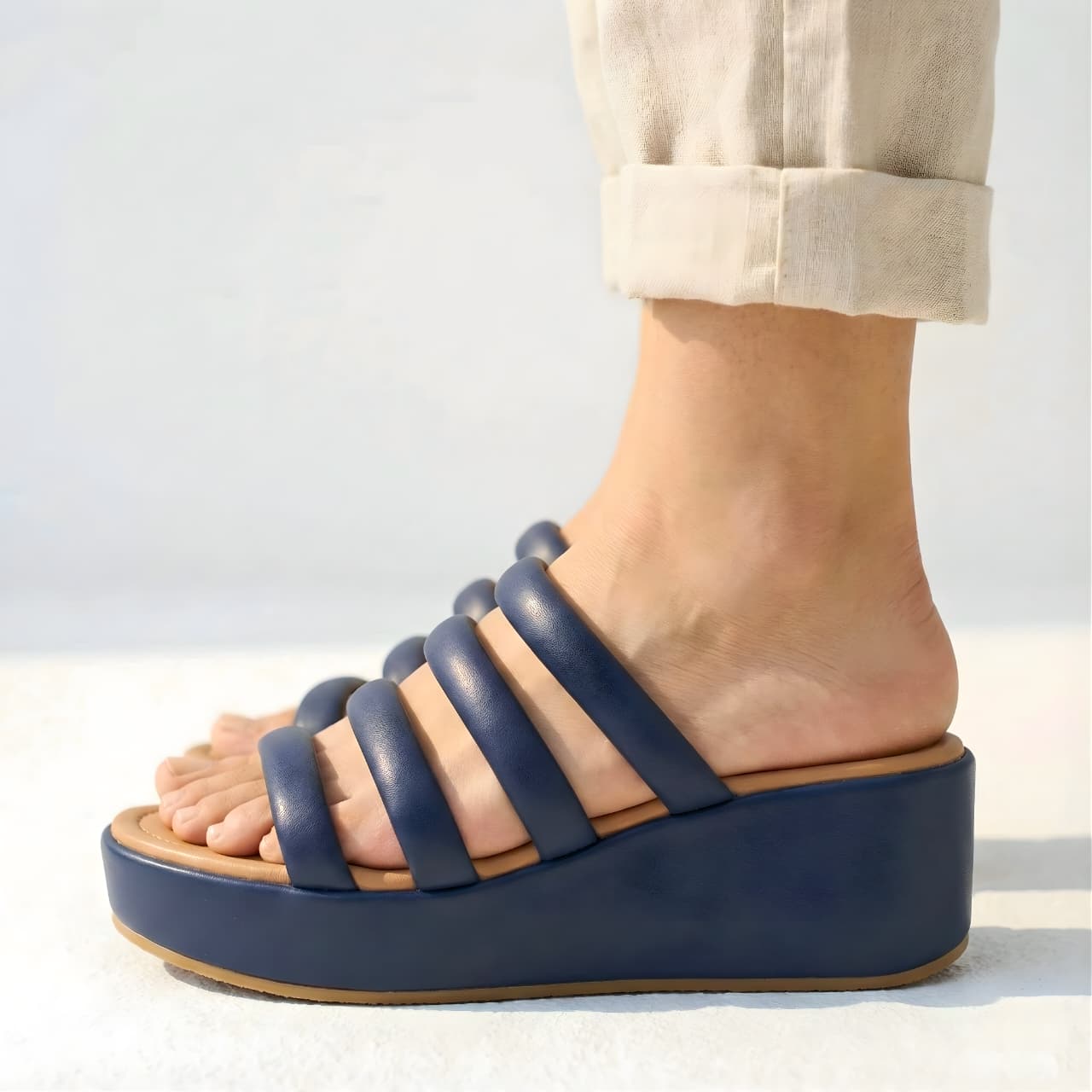 NAVY PADDED WEDGES 728 BL