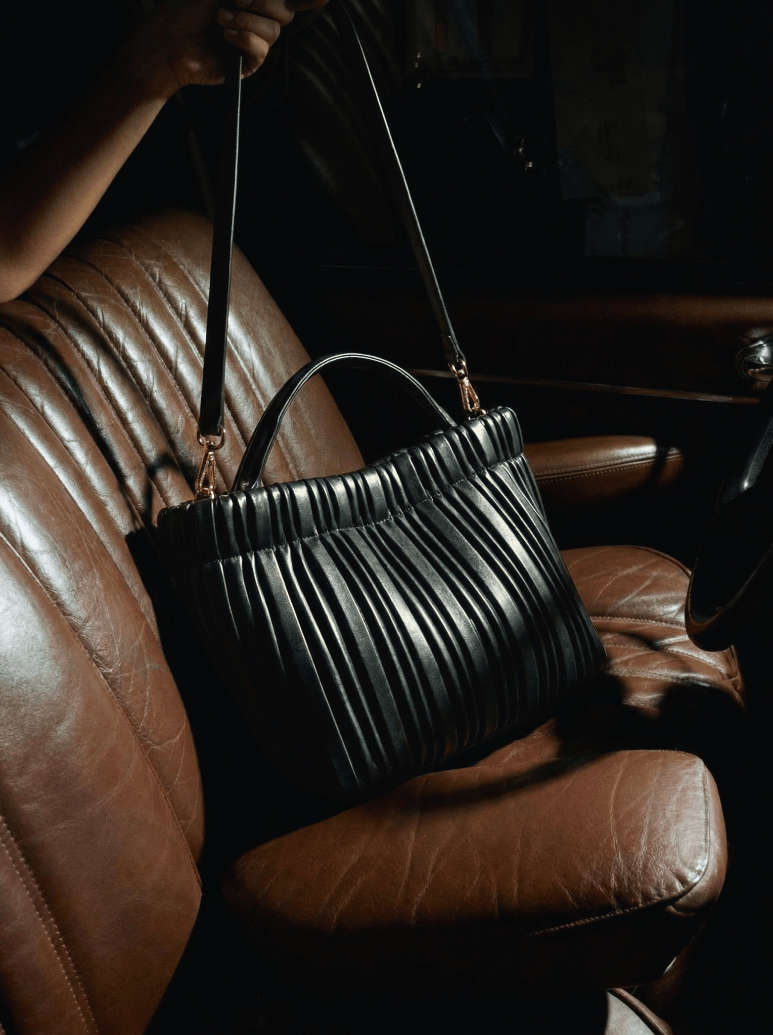 Noir Pleated Leather Satchel 7055 BK - Sawa.pkWomen footwear shoes affordable