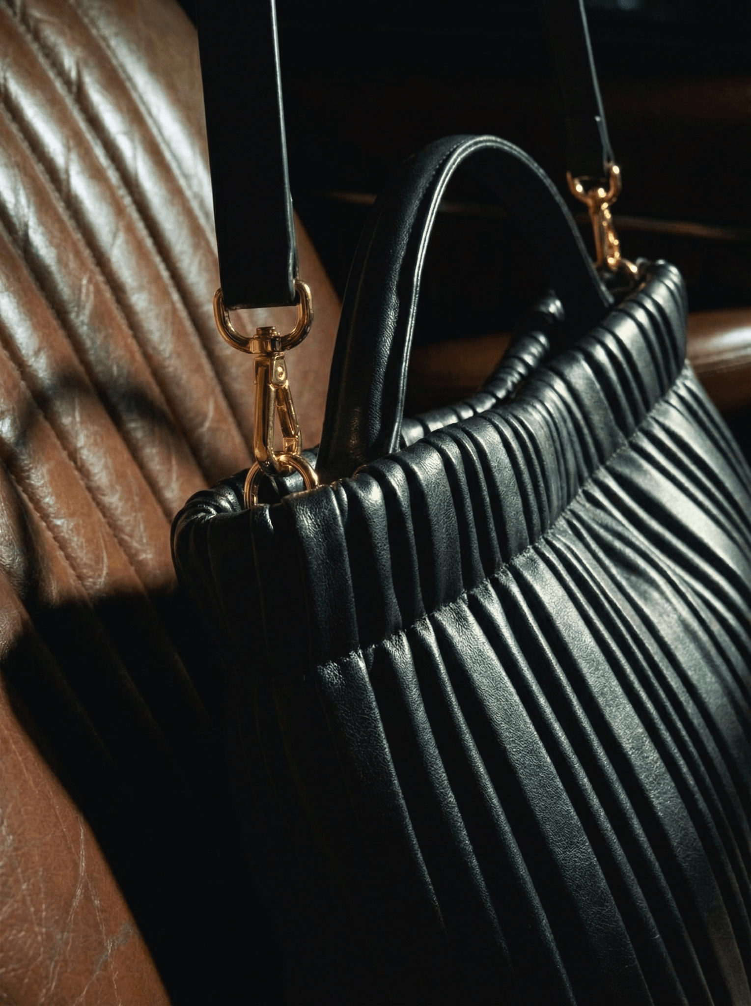 Noir Pleated Leather Satchel 7055 BK - Sawa.pkWomen footwear shoes affordable