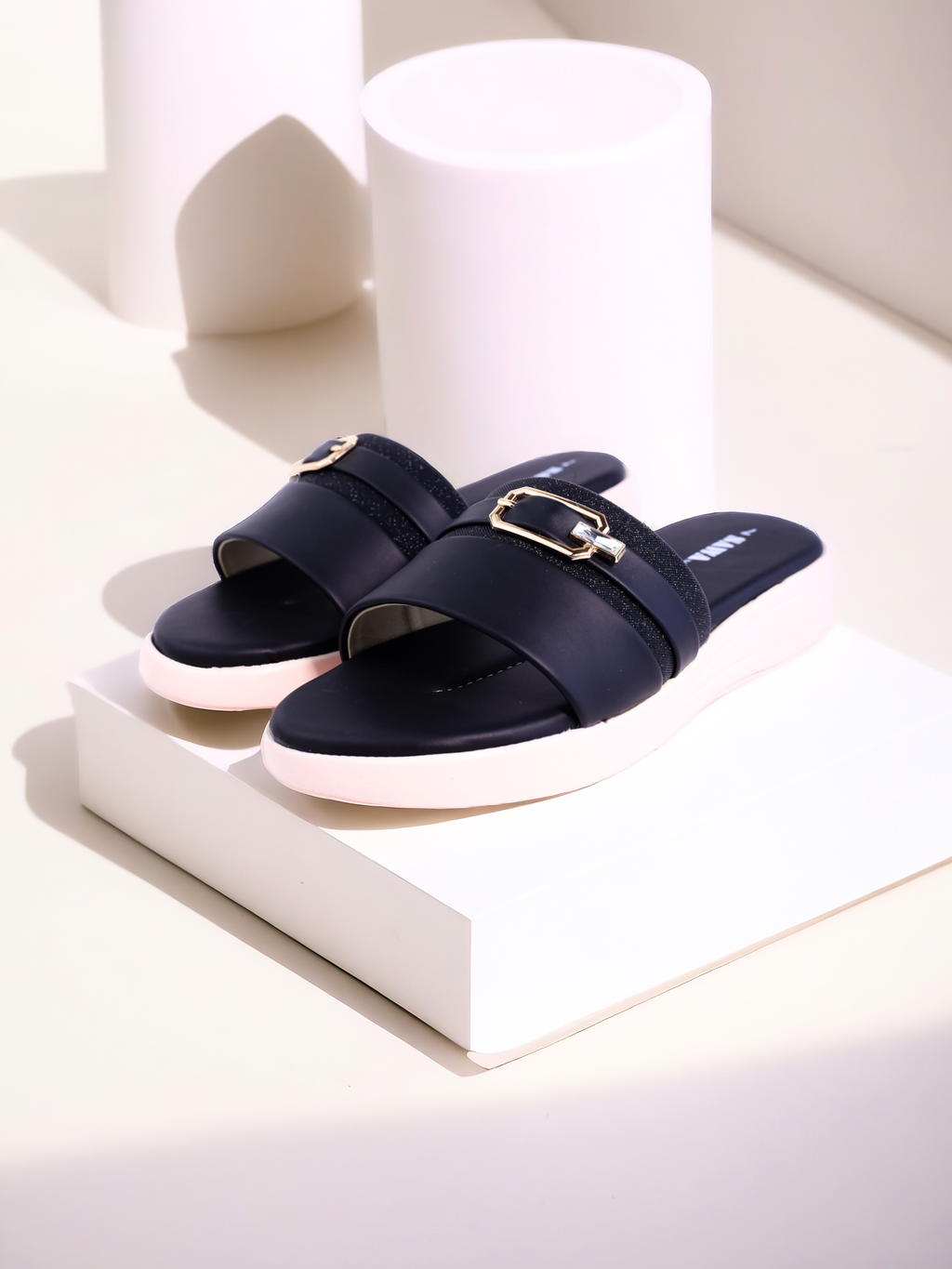 BLACK FLAT SLIPPERS 646 BK