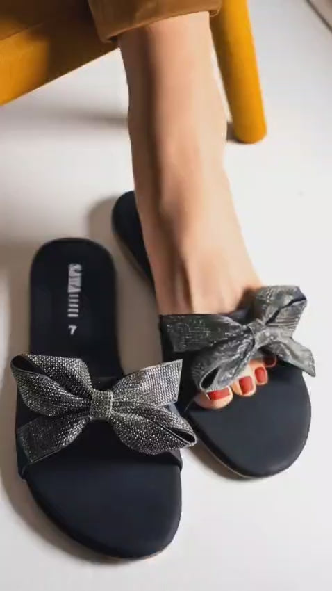BLACK BOW SLIDES 620 BK