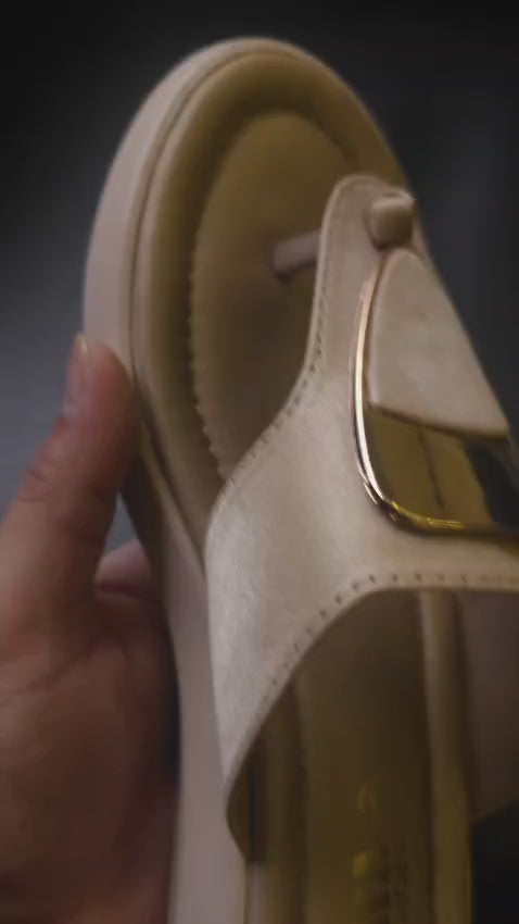 Gold-accented Medicated Slides 417 F