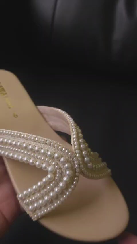Cream Pearl Slides 628 F