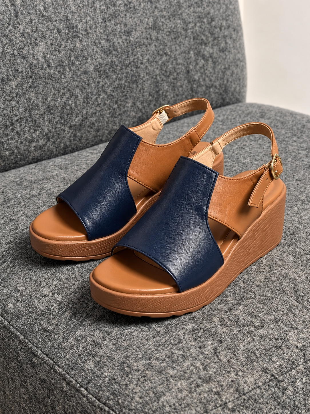 Navy & Tan Wedge Sandals B77 bl