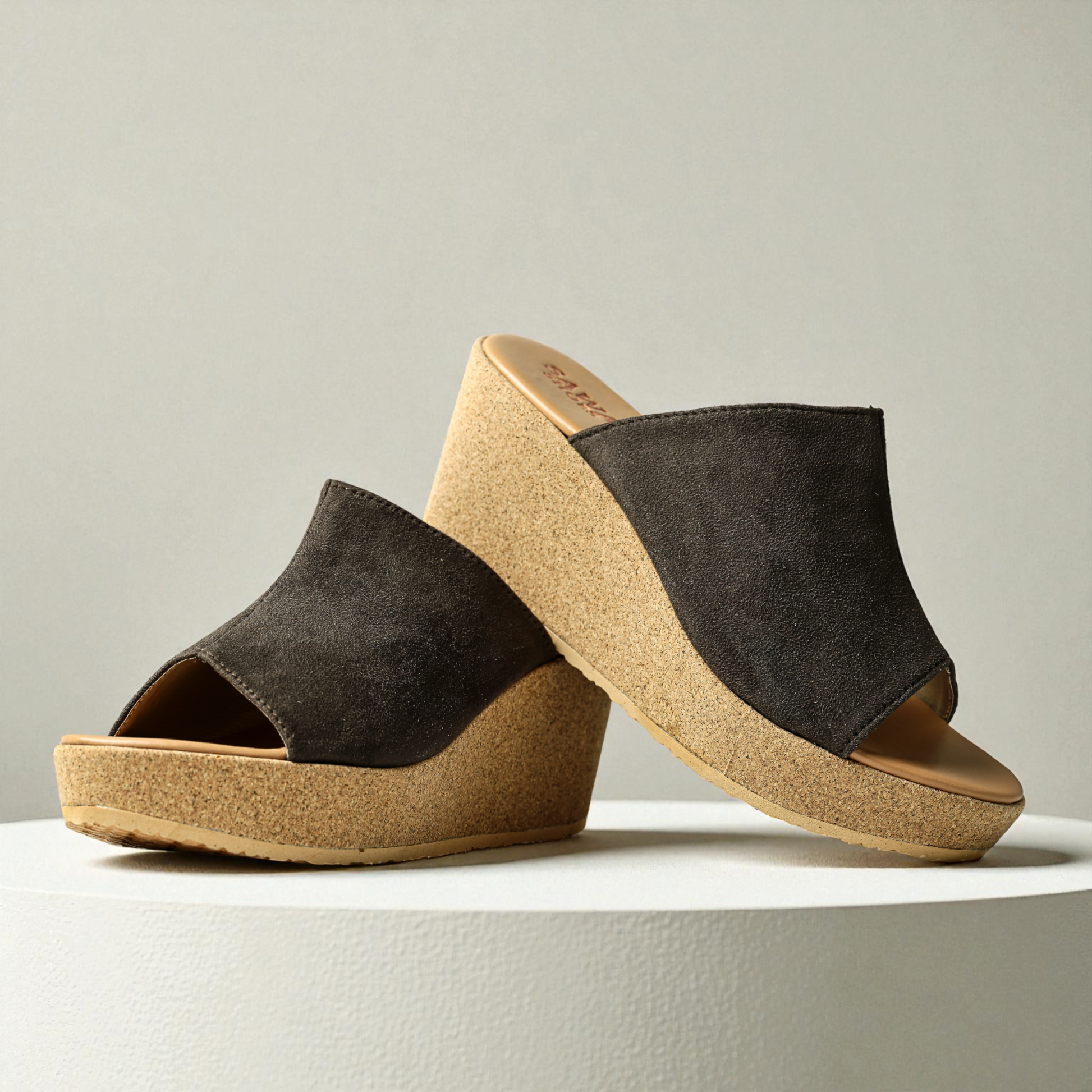 BROWN CASUAL WEDGES 733 BR