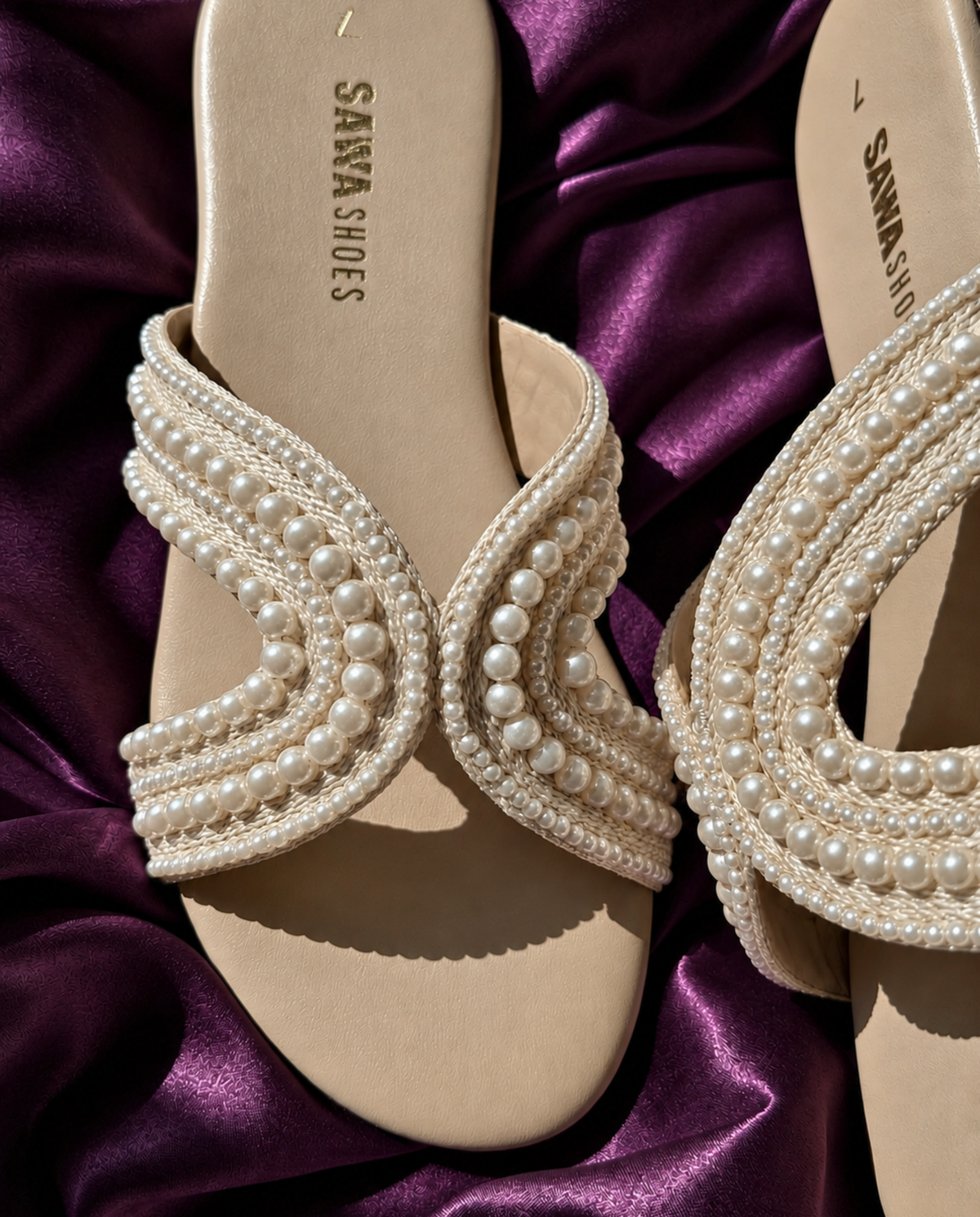 Cream Pearl Slides 628 F