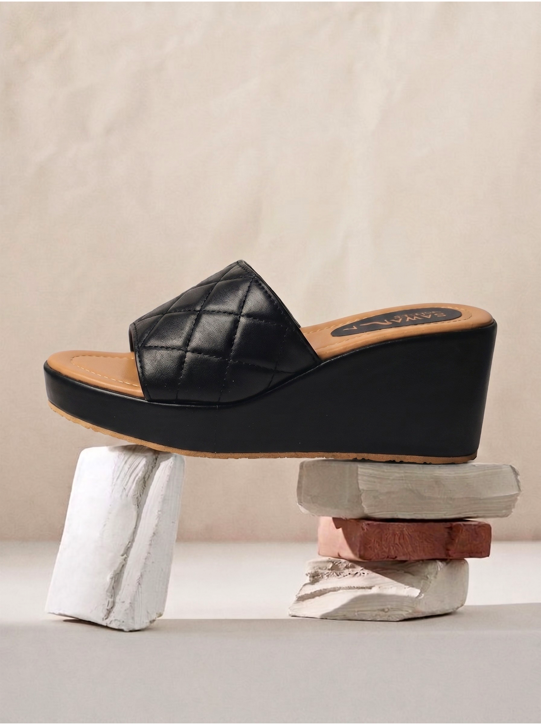 BLACK CASUAL WEDGES 741 BK