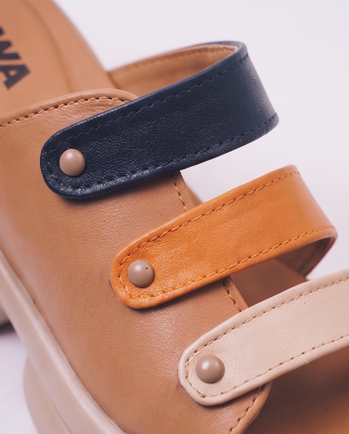 Tricolor Multi-Strap Platform 1011 Y