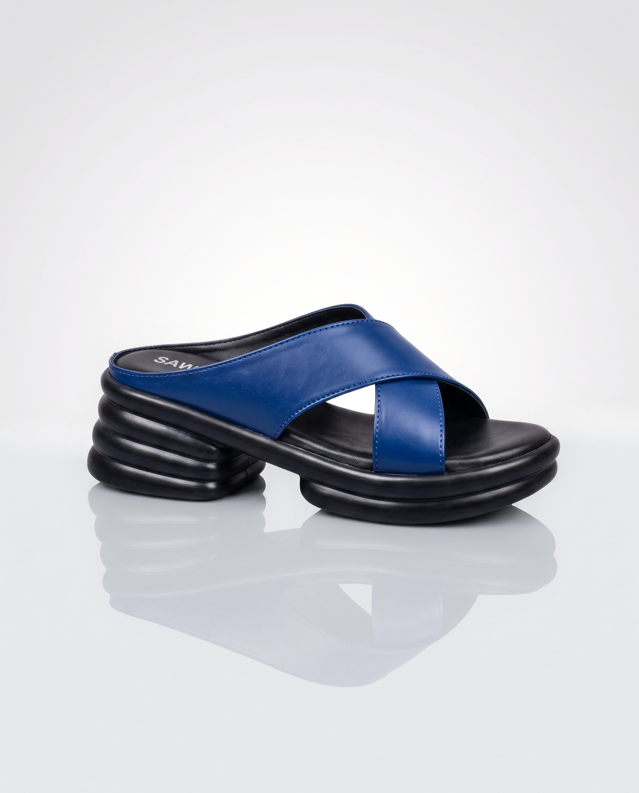 Navy Criss-Cross Platforms 4070 BL