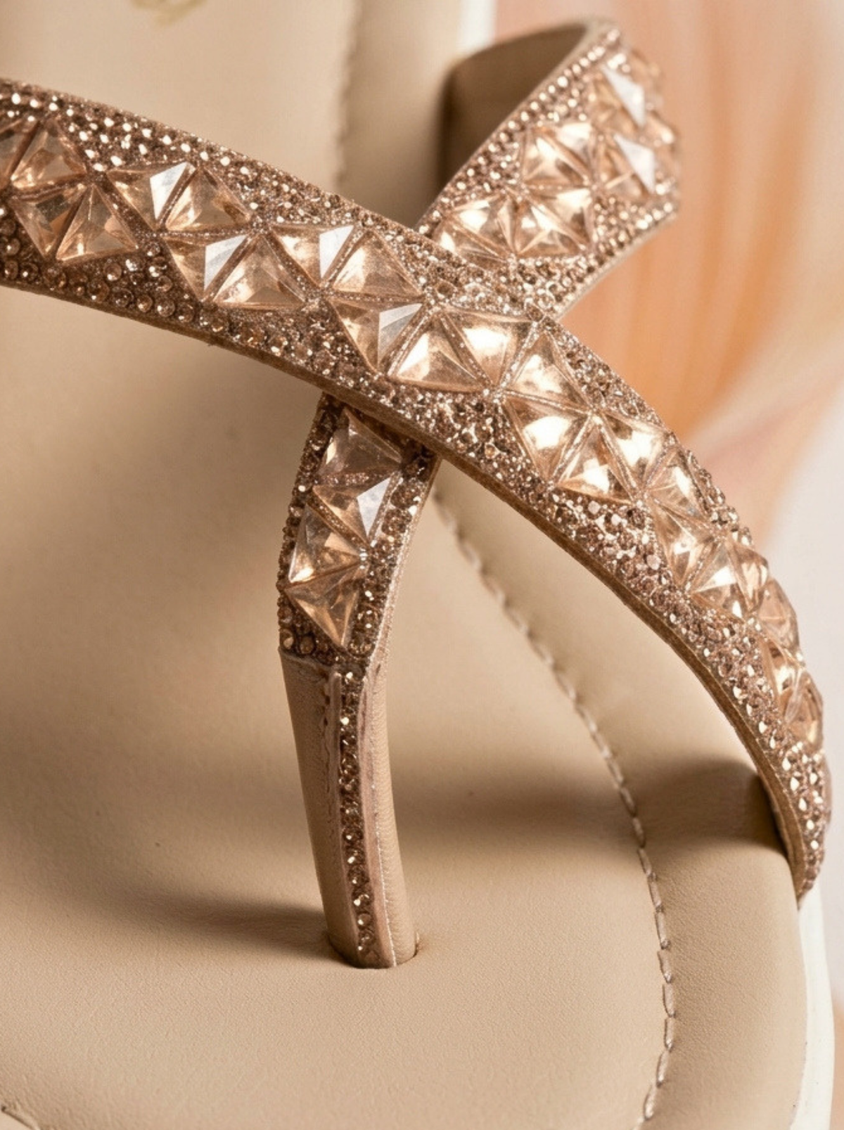 Crystal-Embellished Wedge Flip-Flop 5897 G