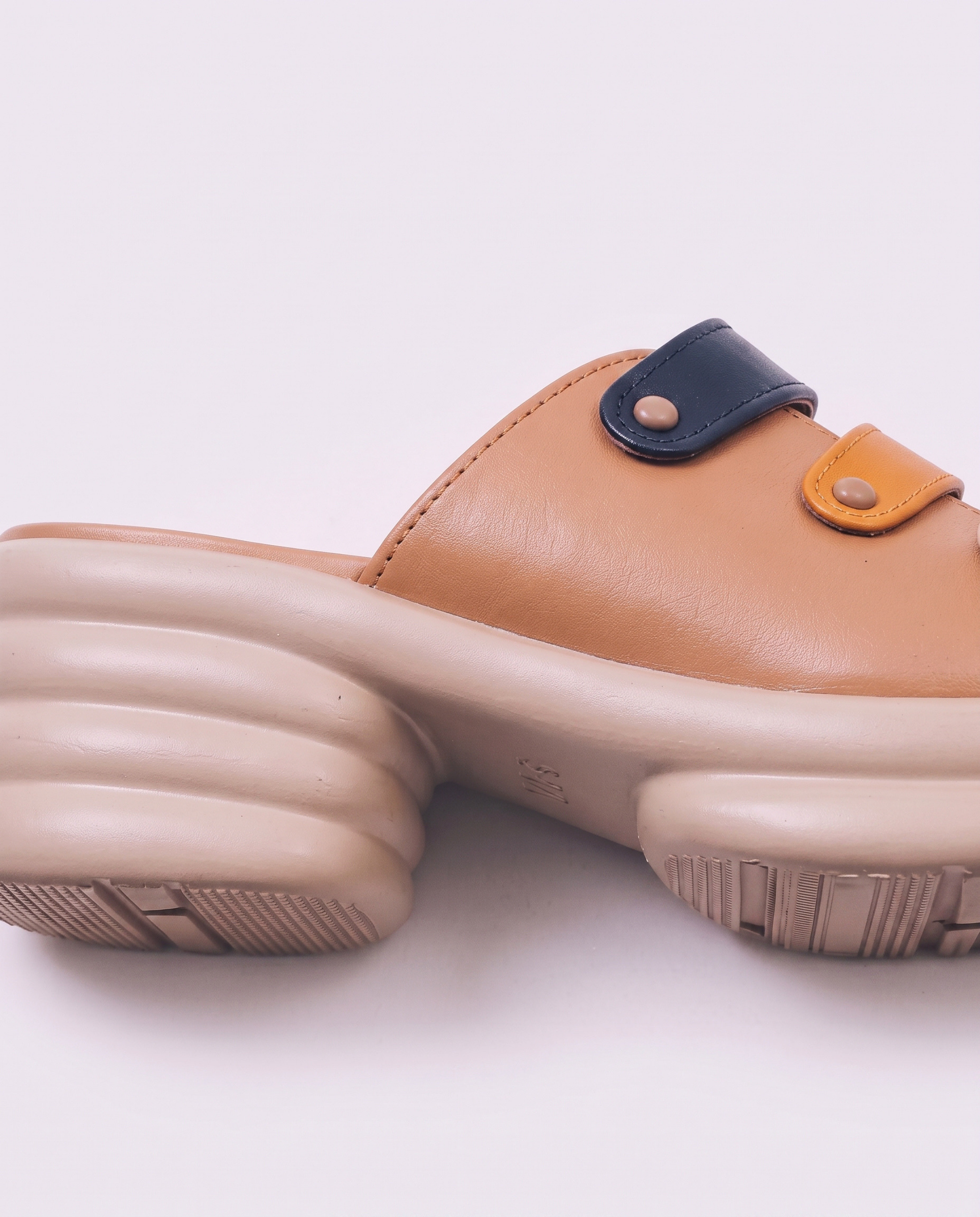 Tricolor Multi-Strap Platform 1011 Y