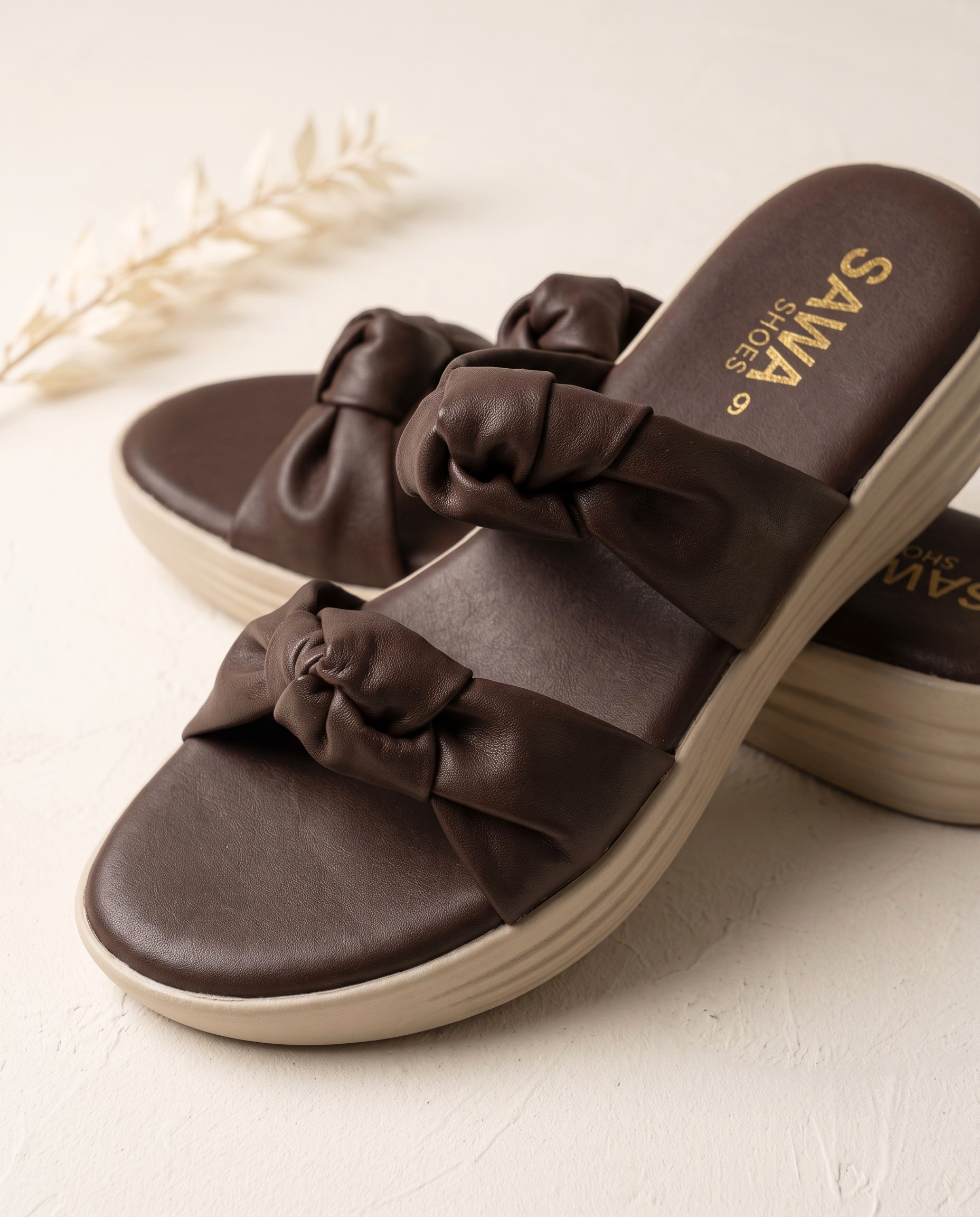 Mocha Knot Slides 421 Br