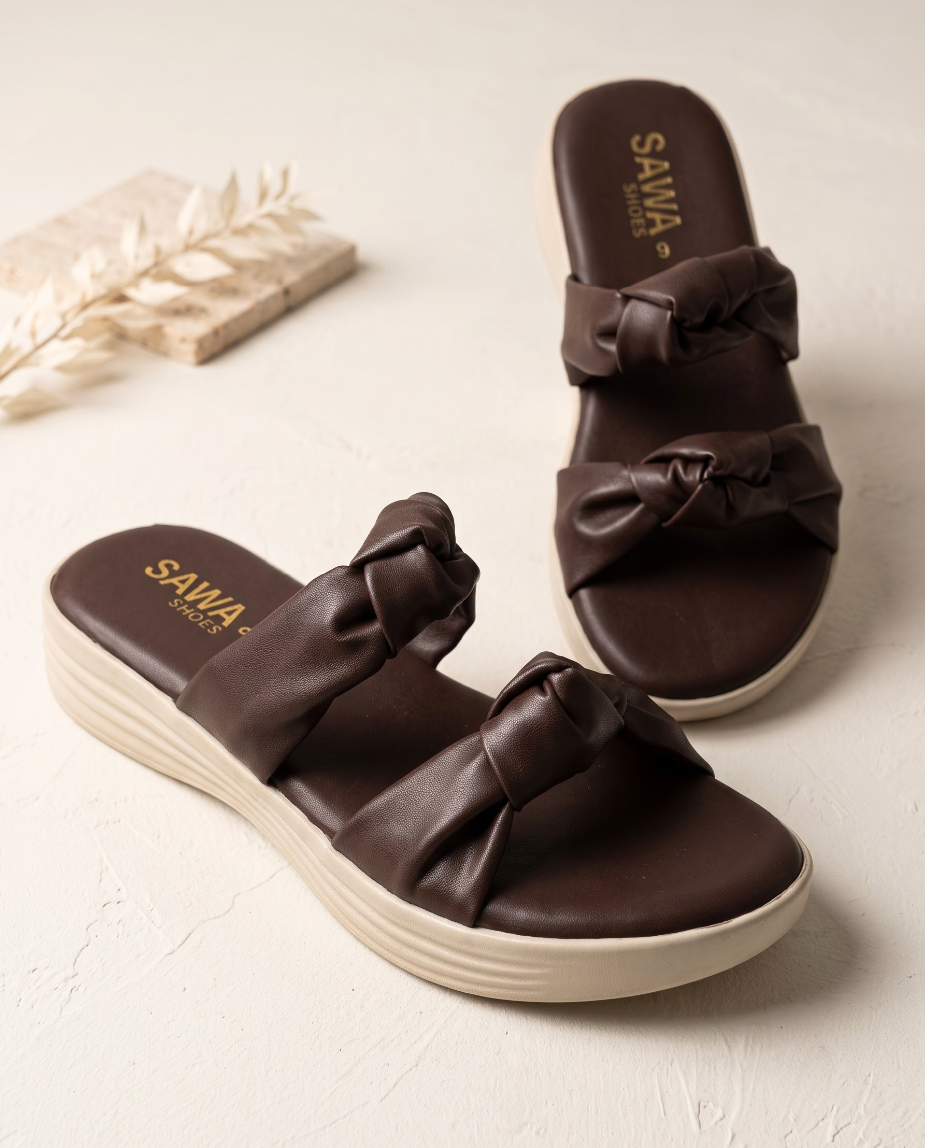 Mocha Knot Slides 421 Br