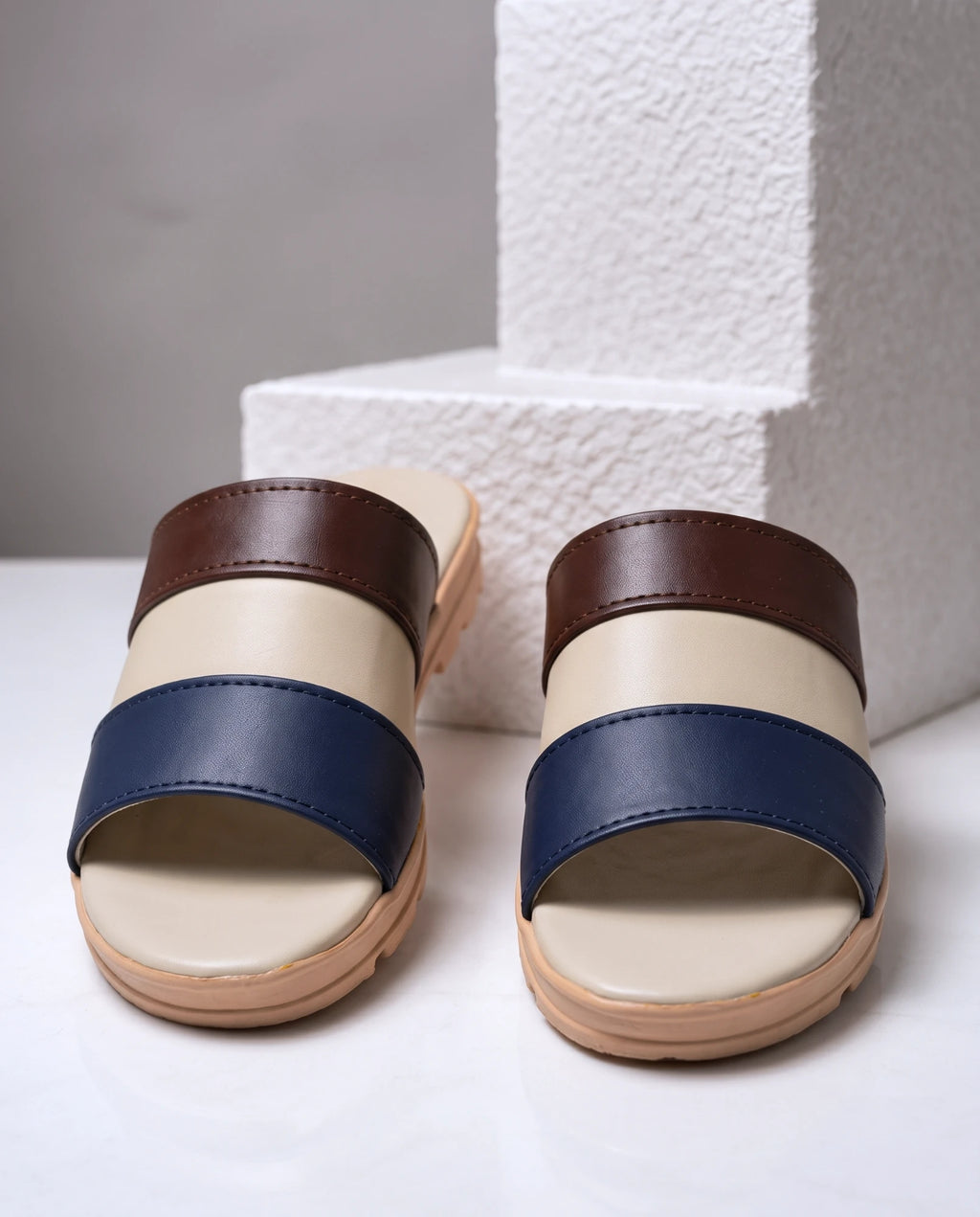 Front view of SL420 ML casual slides pair