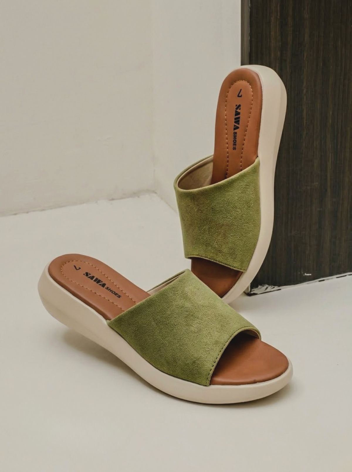 The Moss Effect Slides  427 GN