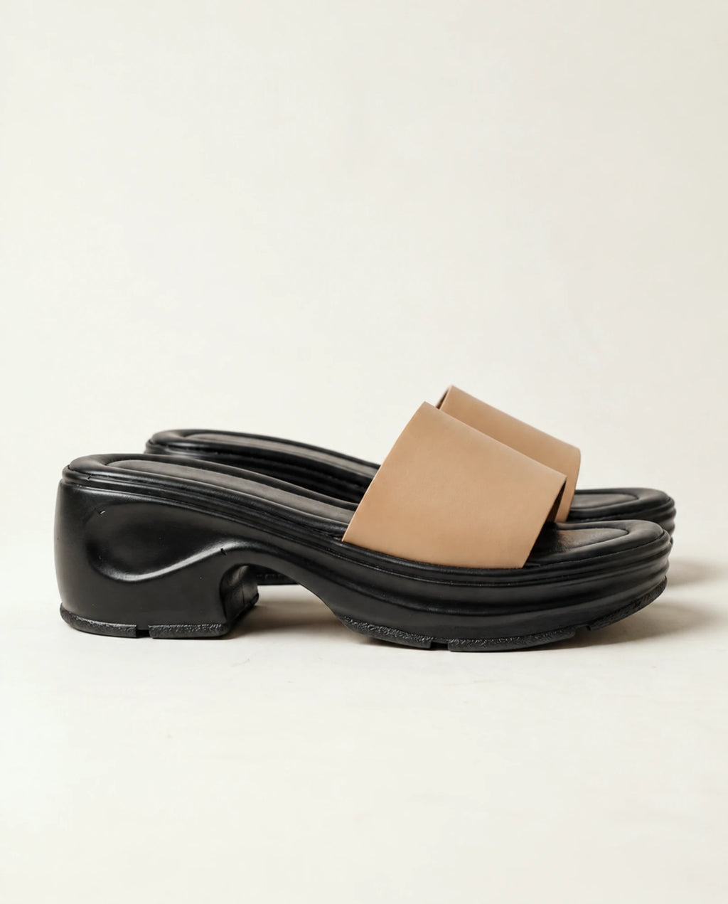 W785 BG platform slides side profile | Sawa.pk
