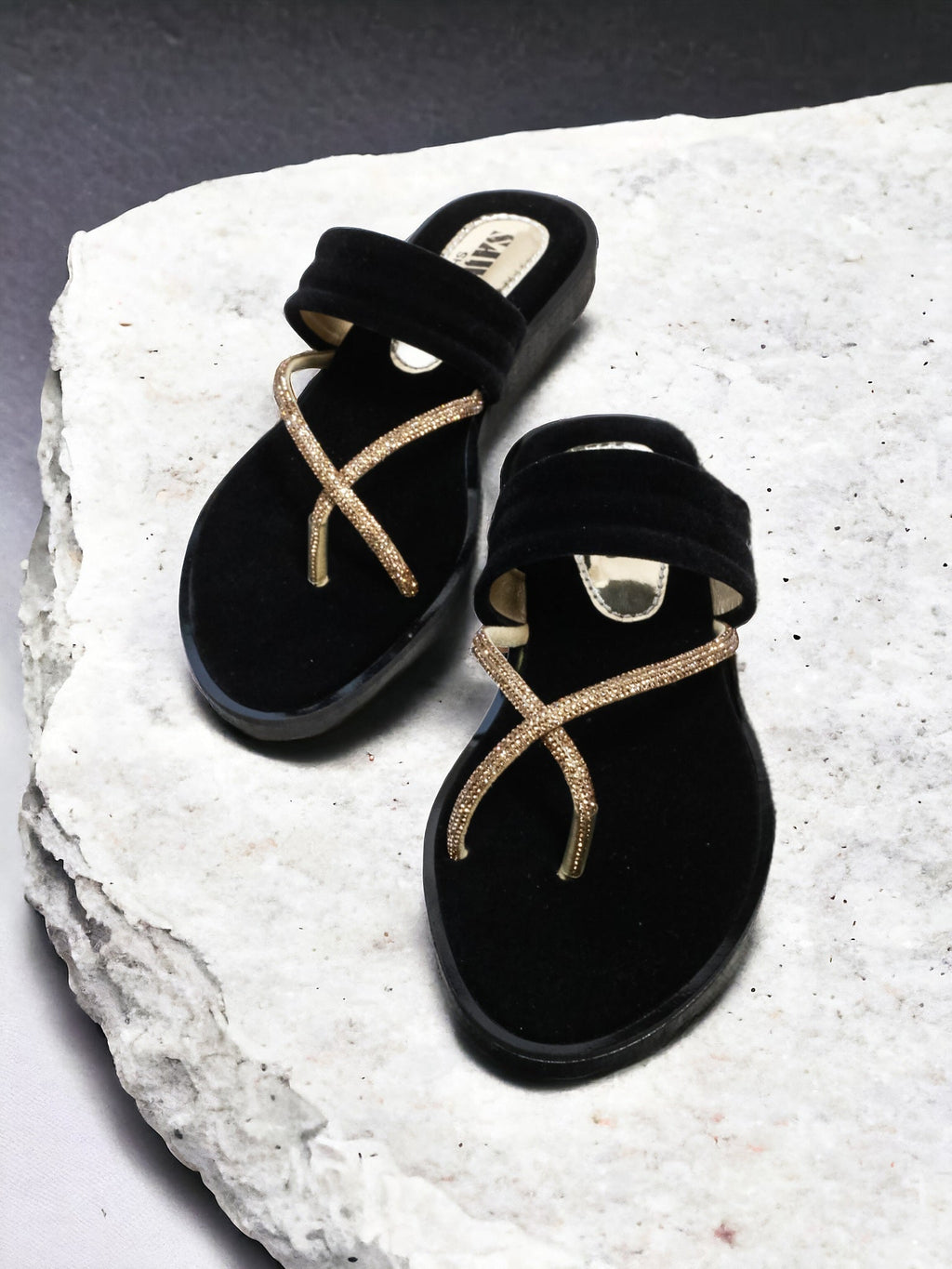 207 BK - Sawa.pkWomen #footwear #shoes #affordable