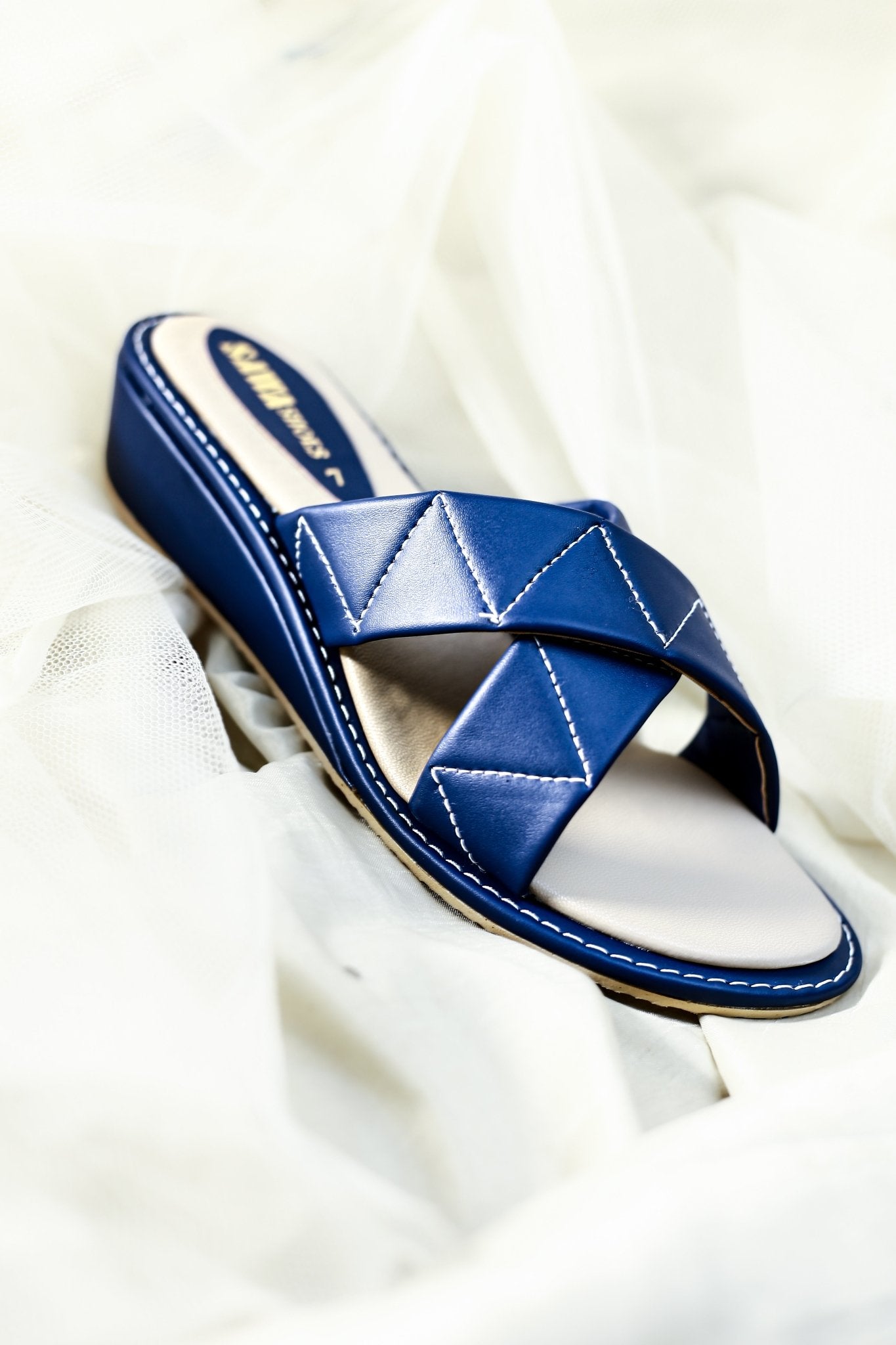 216 BL - Sawa.pkWomen #footwear #shoes #affordable