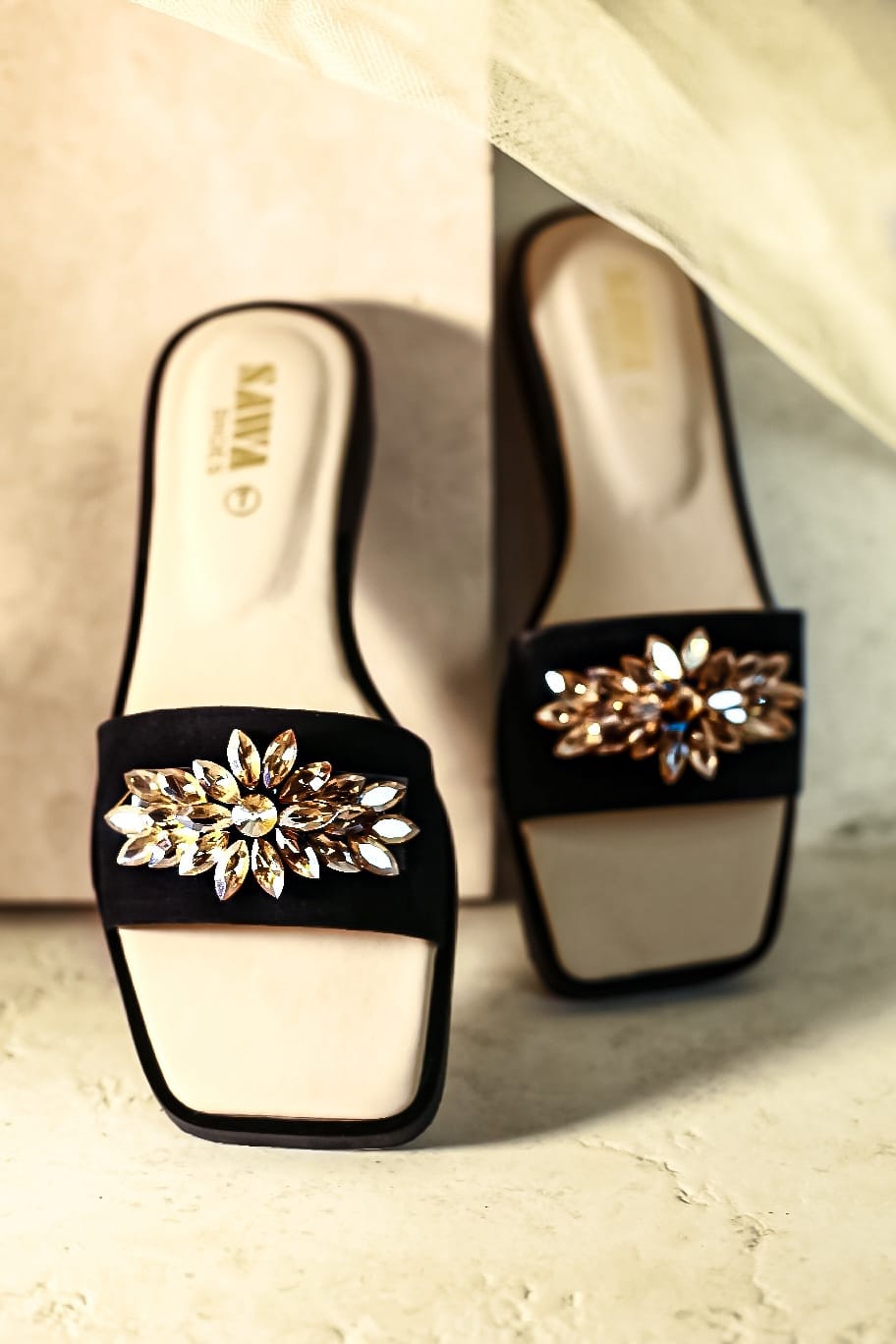 231 Bk - Sawa.pkWomen #footwear #shoes #affordable
