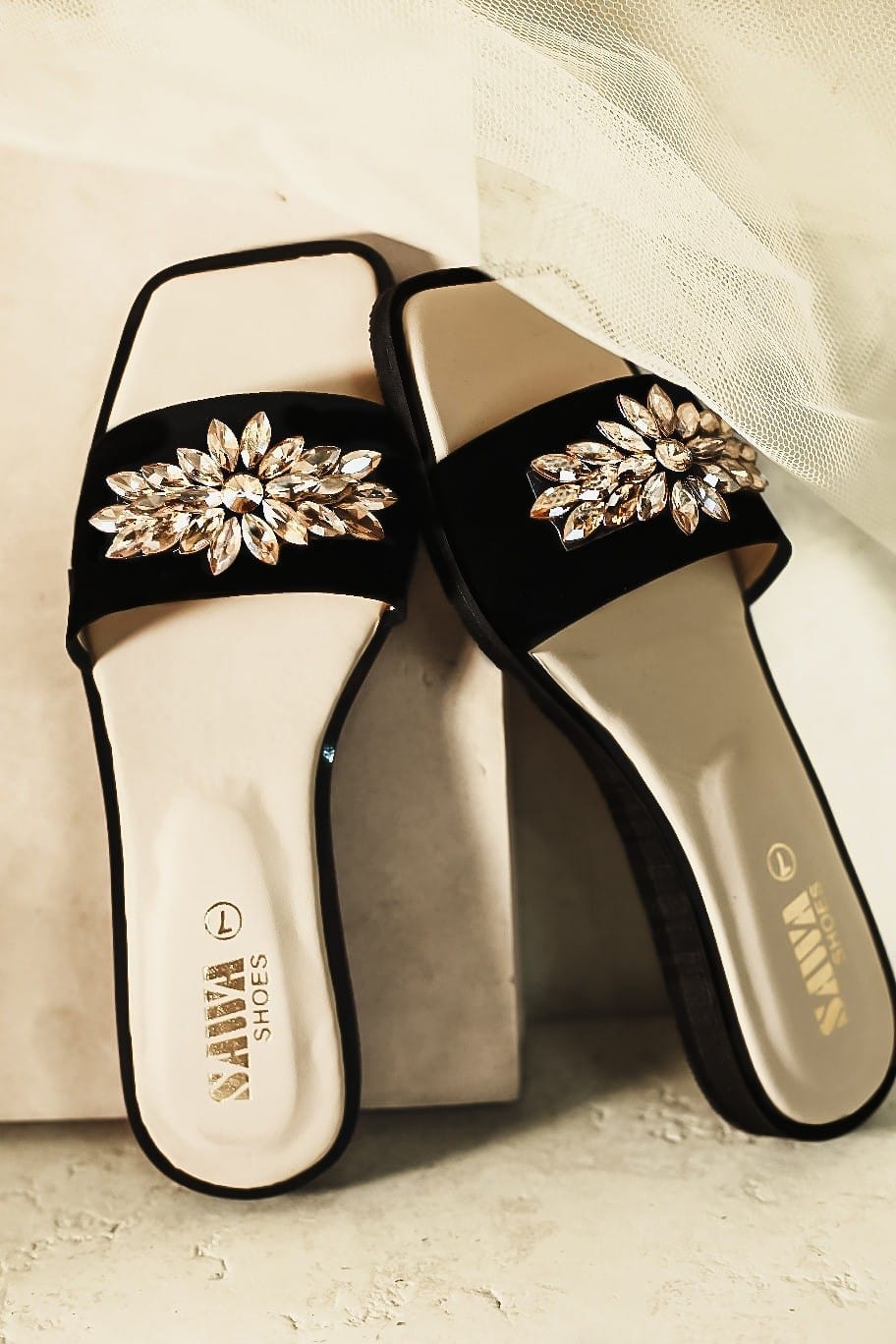 231 Bk - Sawa.pkWomen #footwear #shoes #affordable