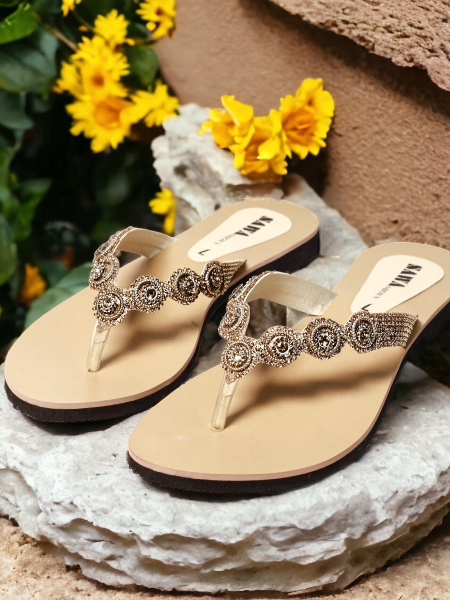 341 G - Sawa.pkWomen #footwear #shoes #affordable