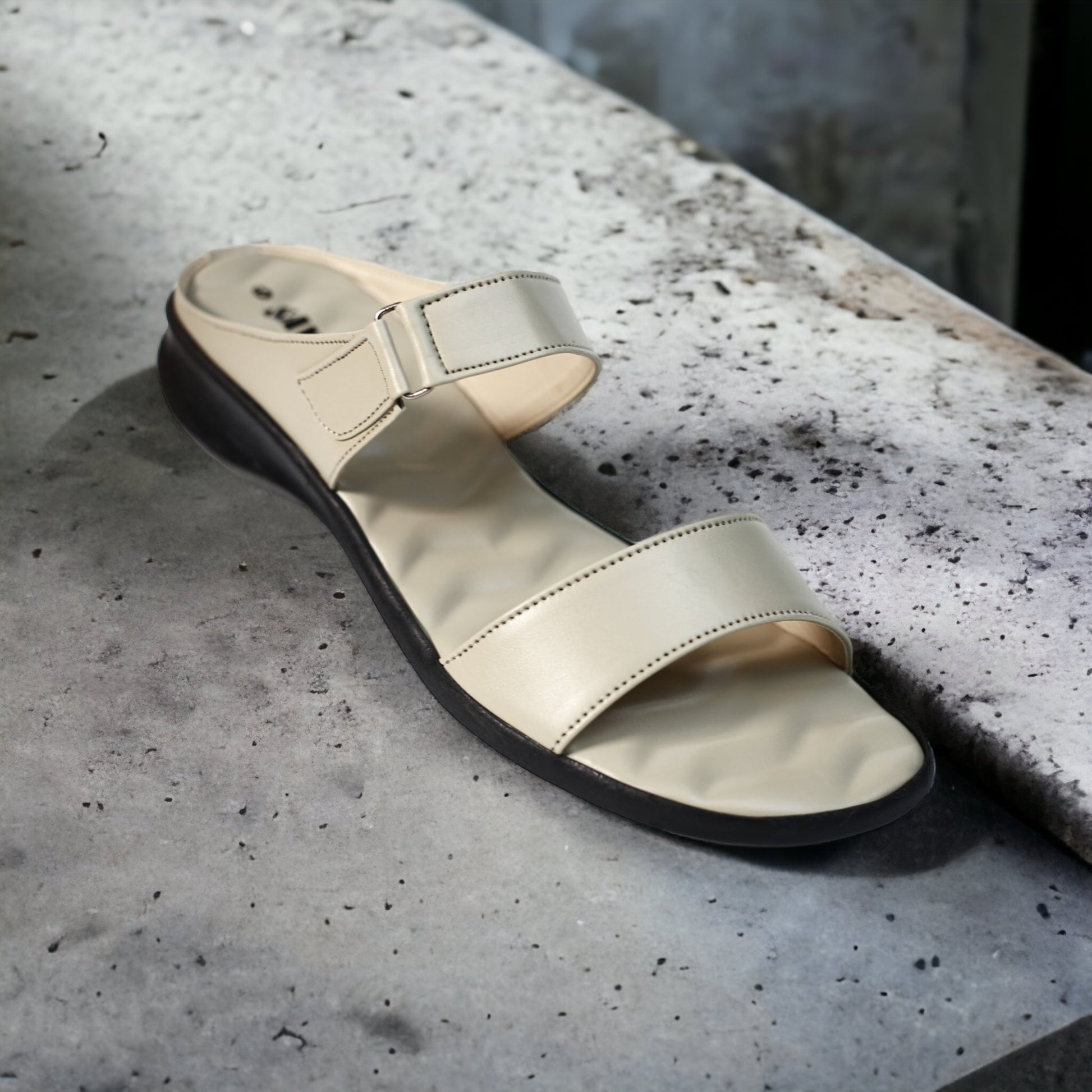 602 F - Sawa.pkWomen #footwear #shoes #affordable