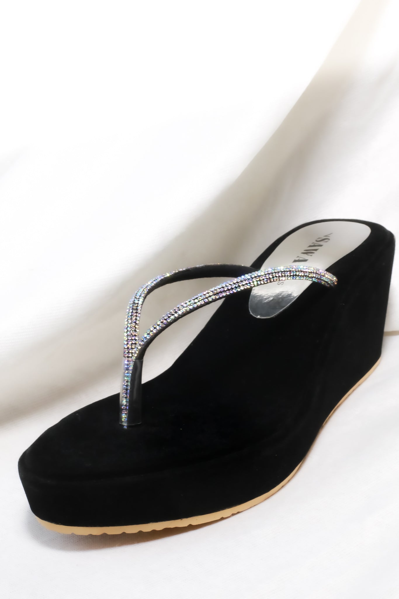 740 BK - Sawa.pkWomen #footwear #shoes #affordable