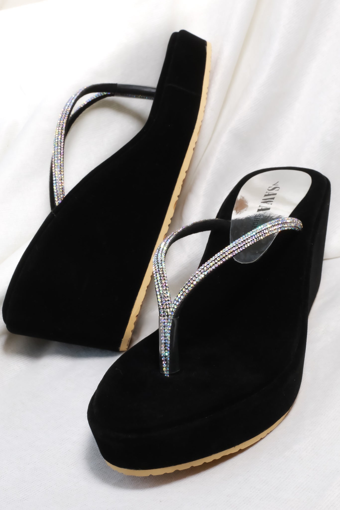 740 BK - Sawa.pkWomen #footwear #shoes #affordable