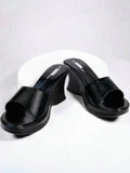 805 Bk - Sawa.pkWomen #footwear #shoes #affordable