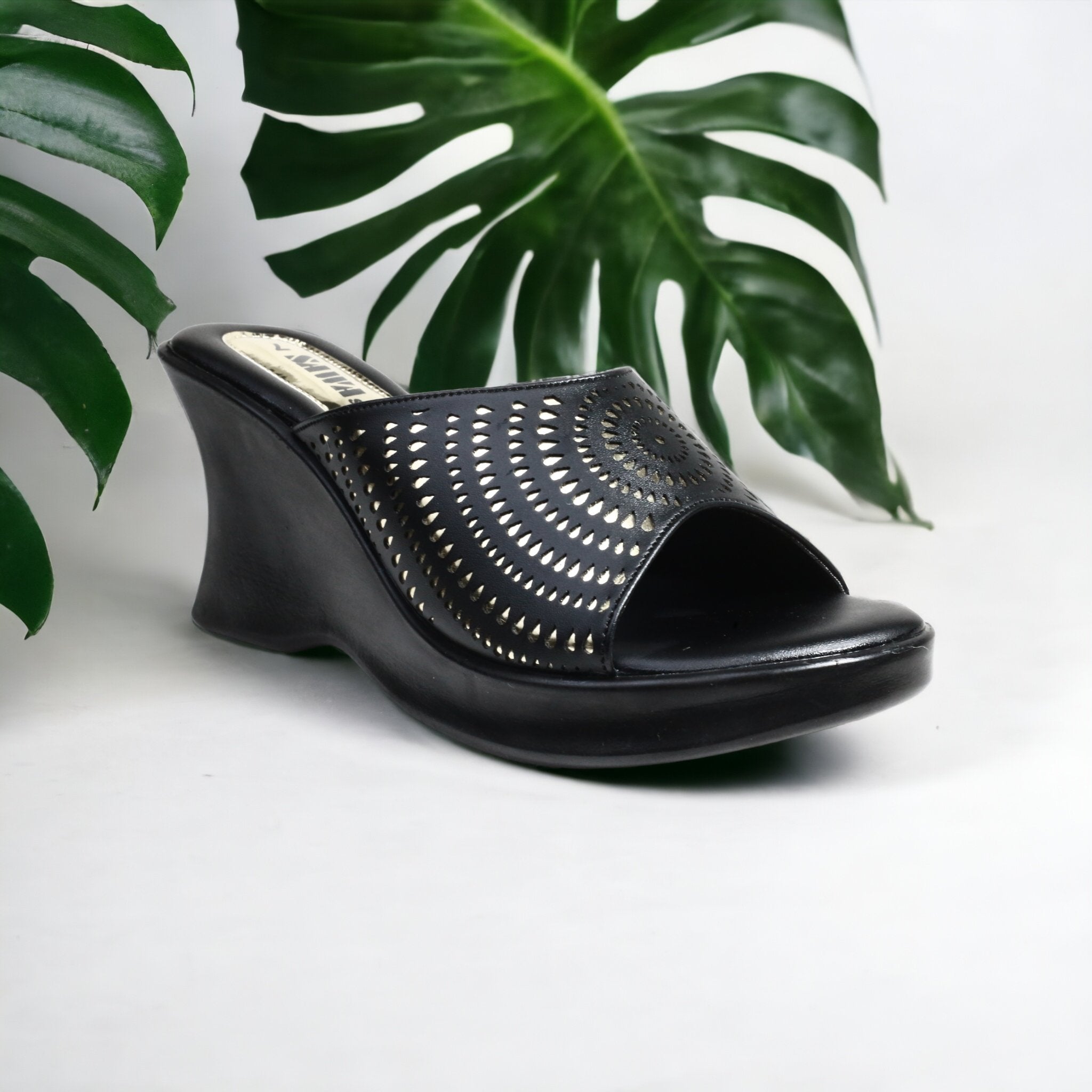 807 BK - Sawa.pkWomen #footwear #shoes #affordable